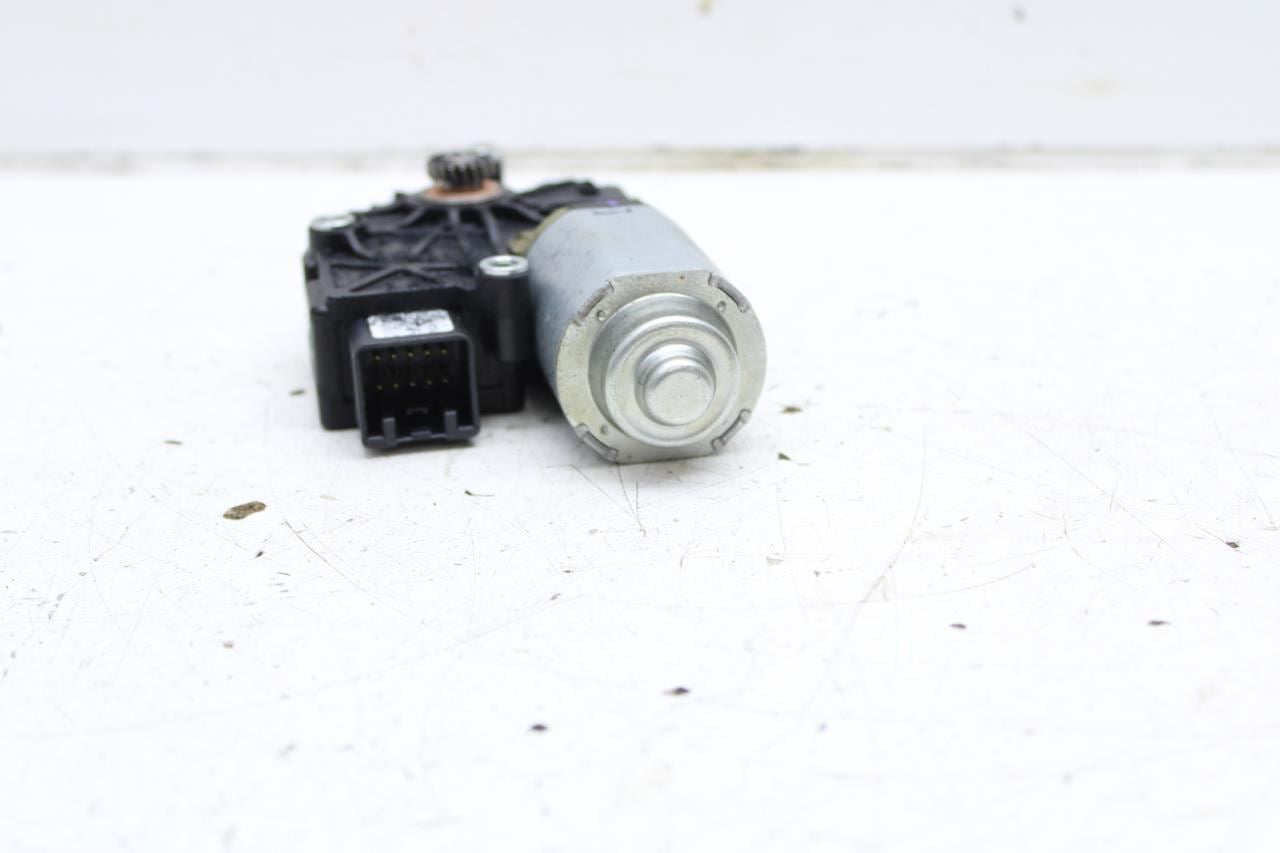 2014-2020 Maserati Ghibli 3.0L RWD Power Sun Roof Moon Roof Motor 673000063 OEM - Alshned Auto Parts