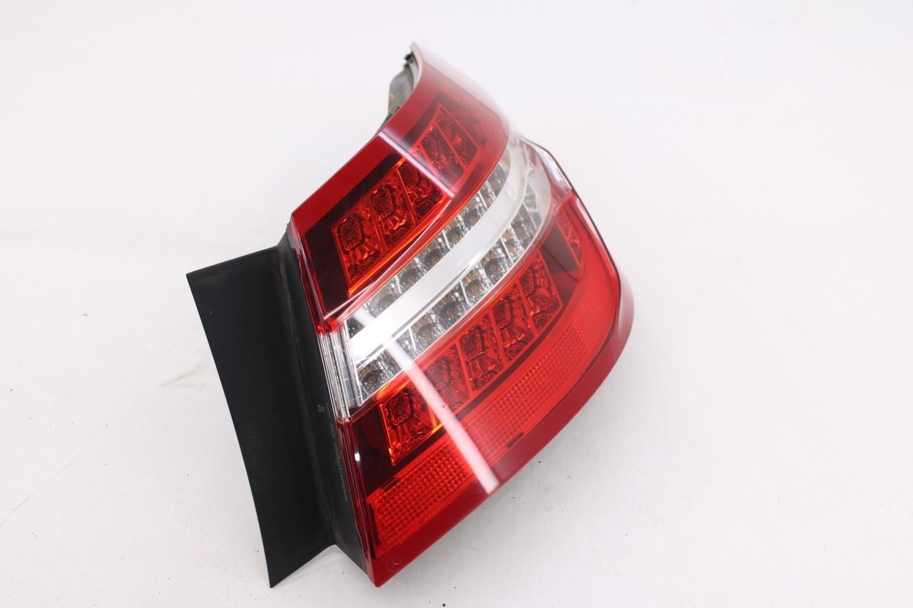 2010-2013 Mercedes-Benz E 350 Luxury 4Matic Rear Right Side Tail Light Lamp3