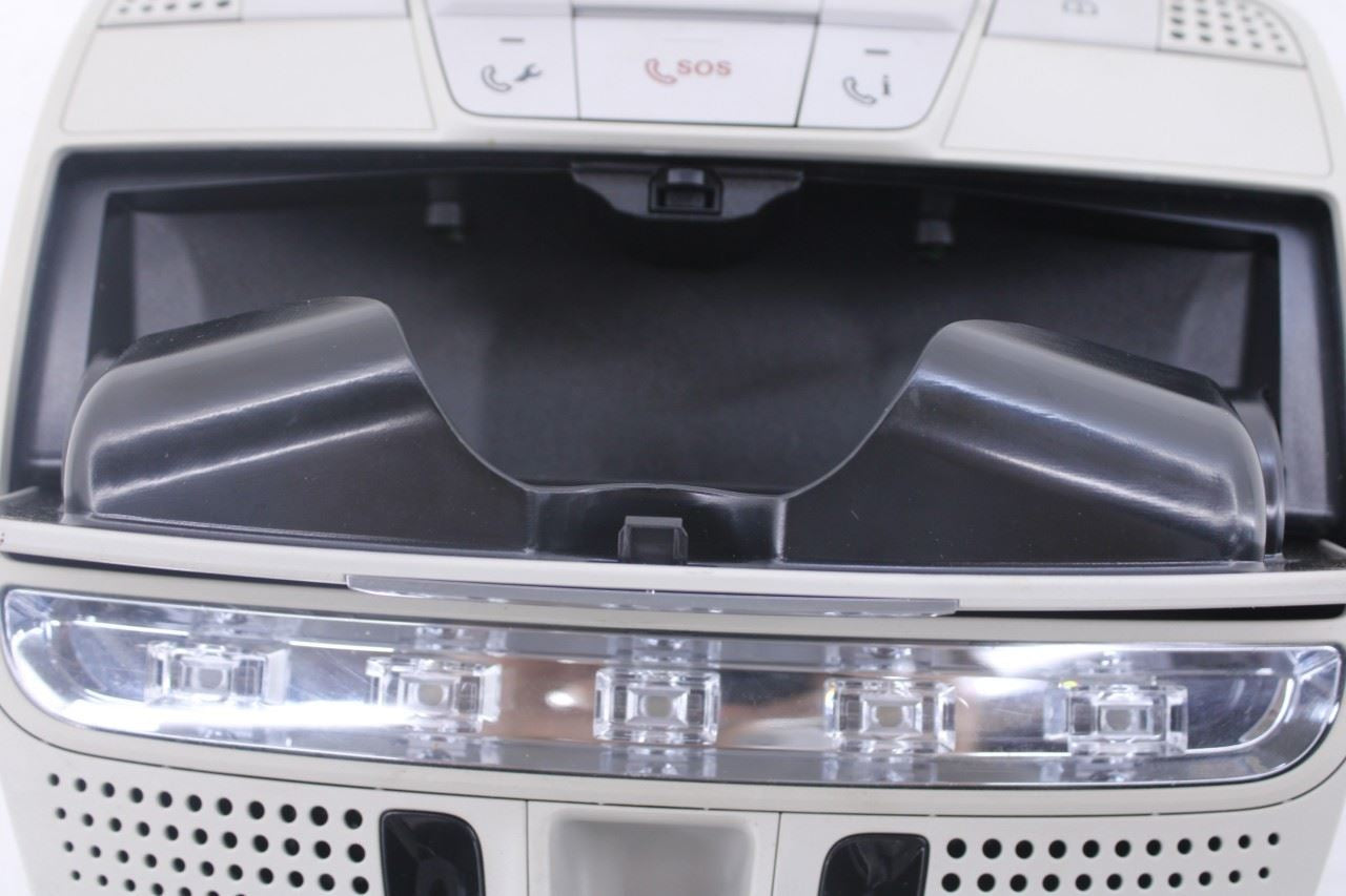 2015-2018 Mercedes-Benz C300 4Matic Inner Front Roof Overhead Console 00090090078