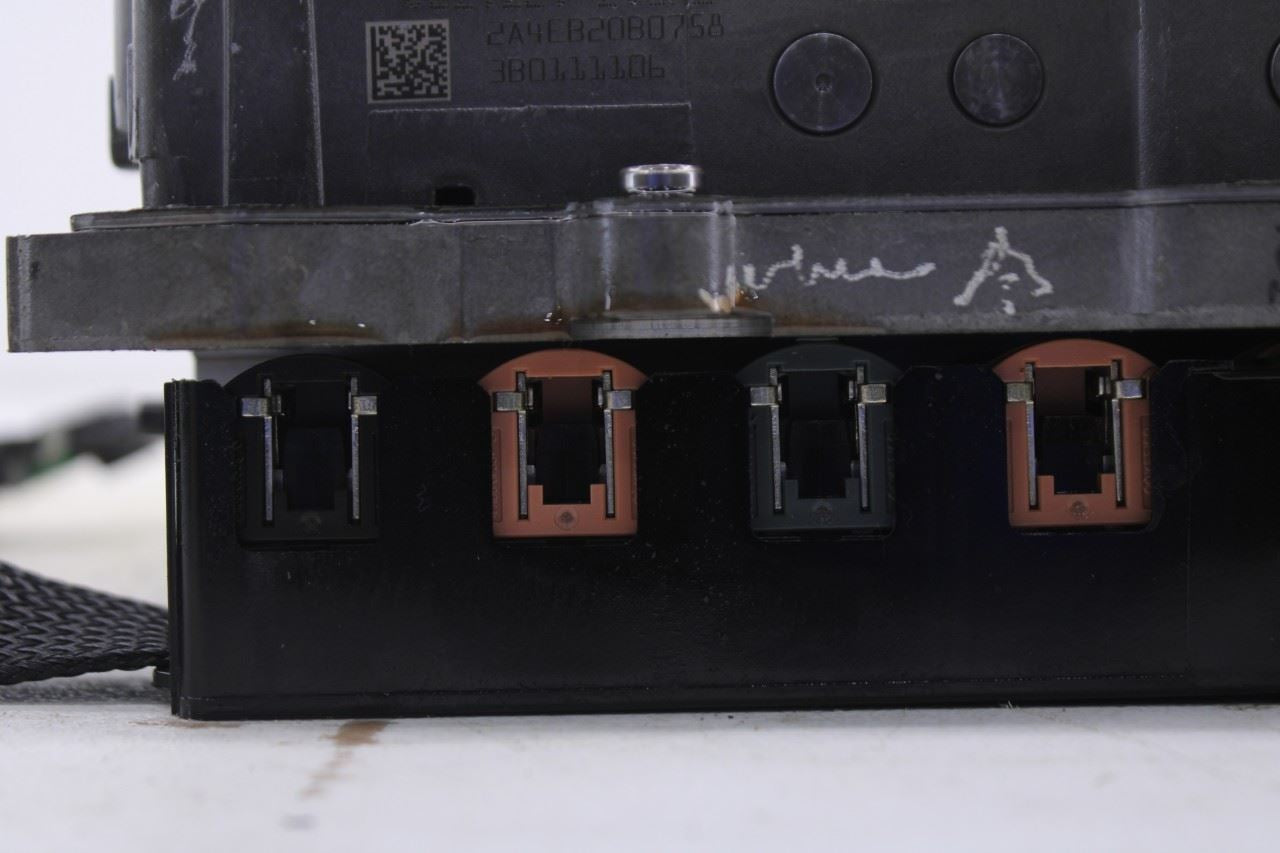 14-16 Kia Soul 1.6L FWD 6-Spd Auto Transmission Valve Body w/ Oil Pan 46210-260012