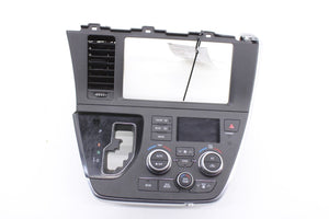 2014-2018 Toyota Sienna LE AC Heater Temperature Climate Control Panel w/ Bezel