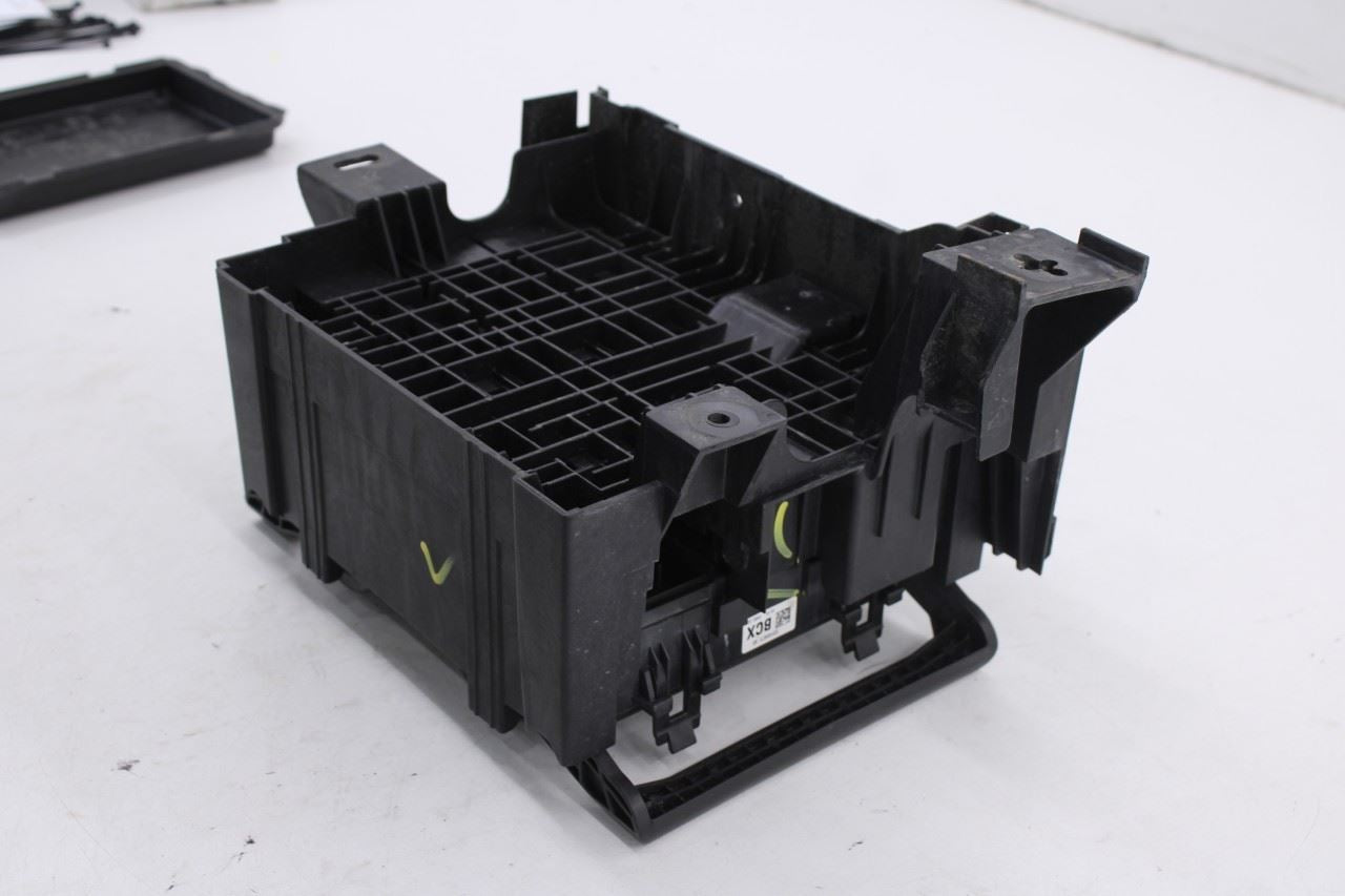 14-16 Chevy Silverado 1500 2WT 4WD Engine Wire Harness Fuse Relay Junction Block - Alshned Auto Parts