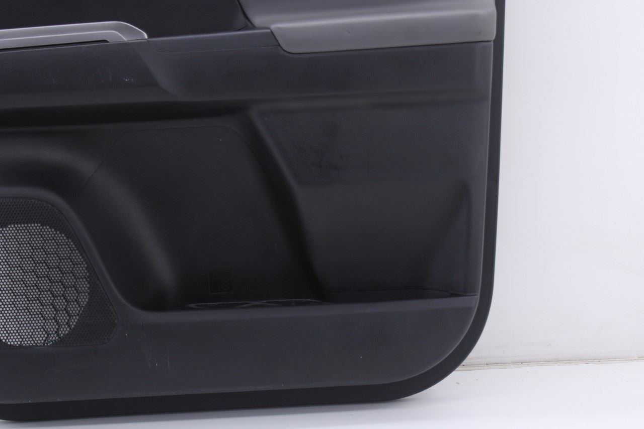 2016-2023 Toyota Tacoma SR5 Double Cab Rear Right Side Door Trim Panel *ReaD*5