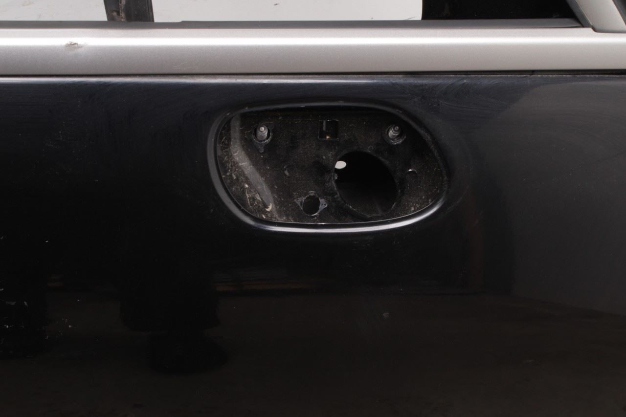 11-18 Porsche Cayenne Platinum Front Right Side Door Shell Panel 95853101200GRV - Alshned Auto Parts