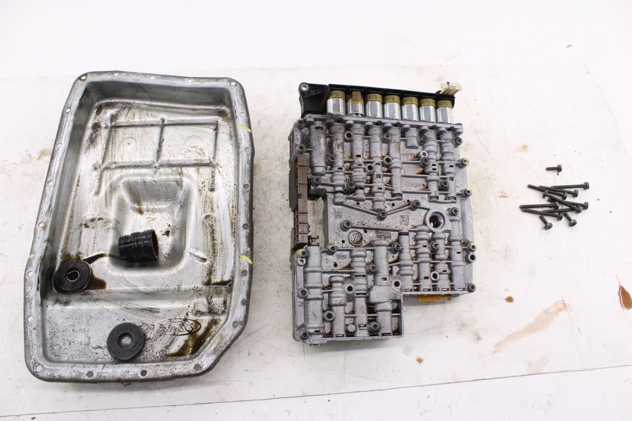 15-17 Ford Mustang Conv V6 3.7L RWD 6-Spd Auto Transmission Valve Body w Oil Pan0