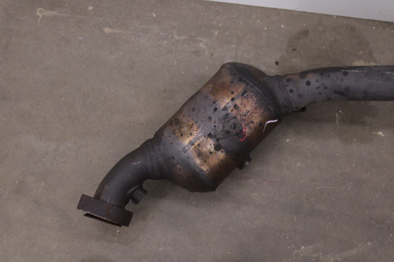 2010-11 Mercedes-Benz E 350 Luxury 4Matic 3.5L Front Left and Right Exhaust Pipe2