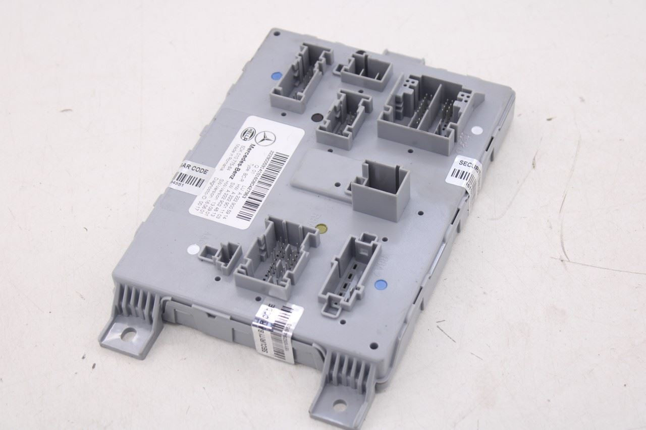 2015-2018 Mercedes-Benz C 300 4Matic Rear Trunk SAM Computer Control Module OEM7