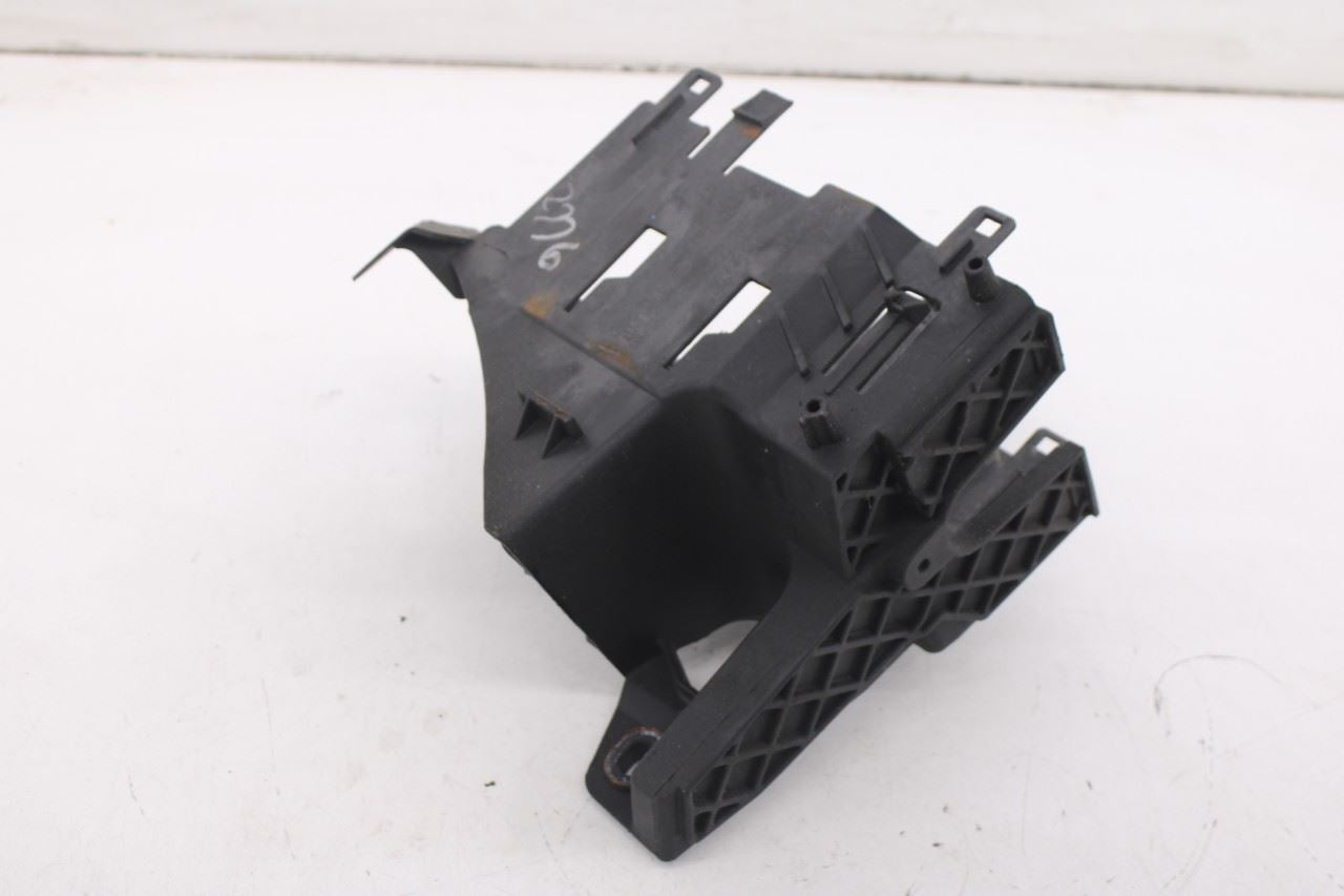 14-21 Jeep Grand Cherokee Laredo 4X4 Power Distribution Center Fuse Box Bracket4