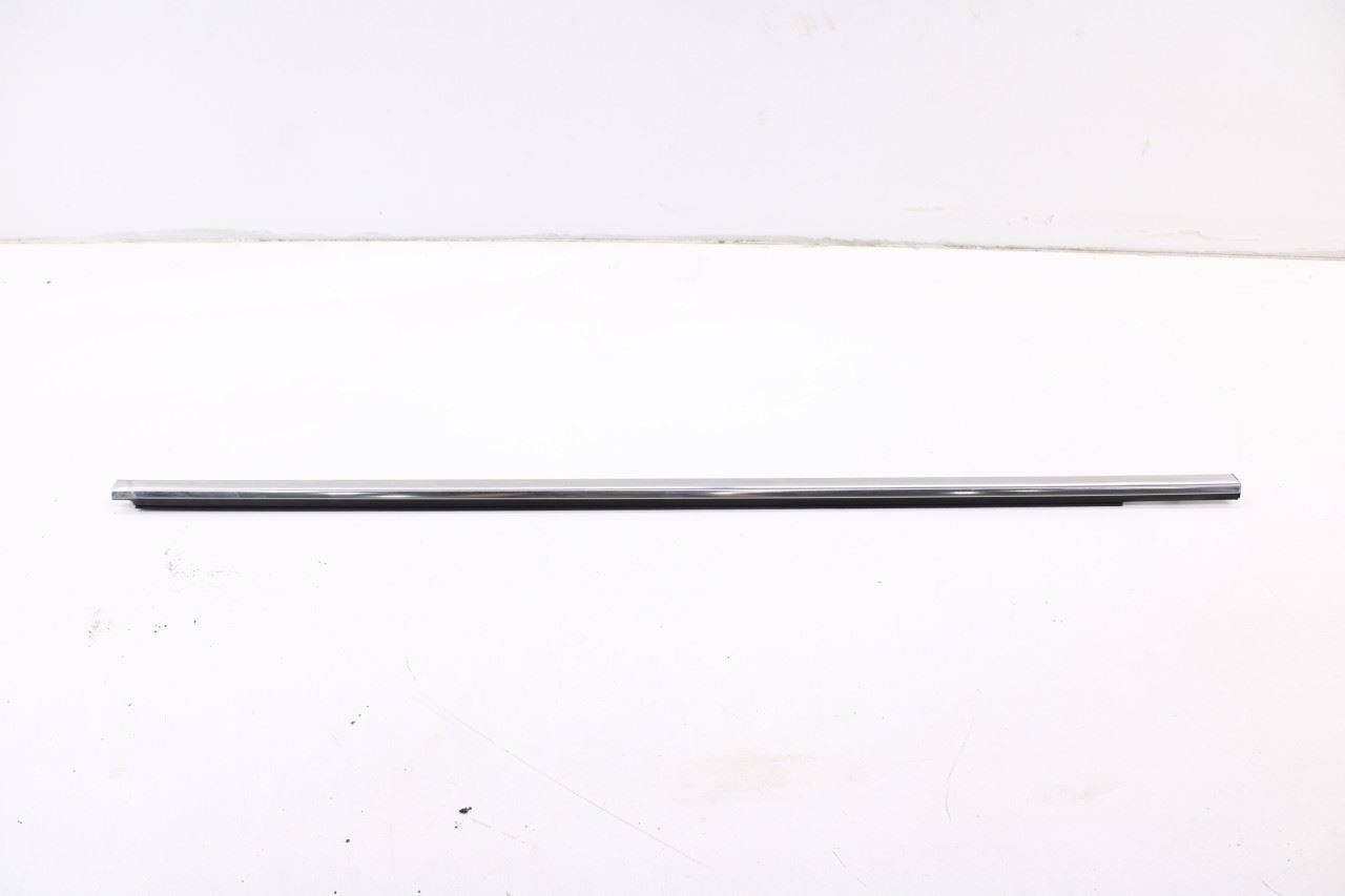 2014-20 Infiniti QX60 Front Right Door Run Channel w/ Belt Molding Weatherstrip6