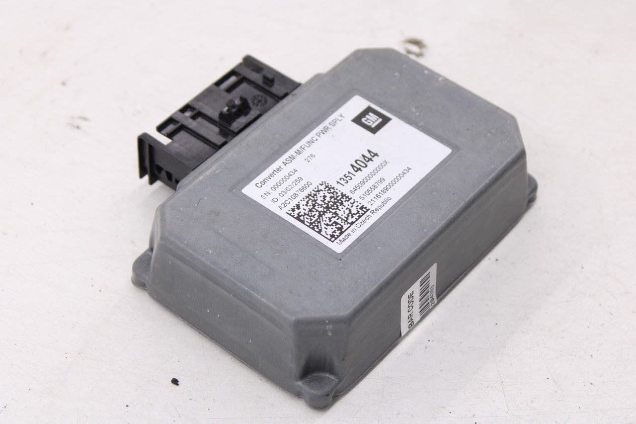 2017-2019 Buick Lacrosse Premium Power Supply Voltage Inverter Converter Module2
