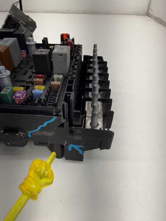 2020-21 Ram 1500 Big Horn 5.7L Engine Power Distribution Center Fuse Box *ReaD* - Alshned Auto Parts