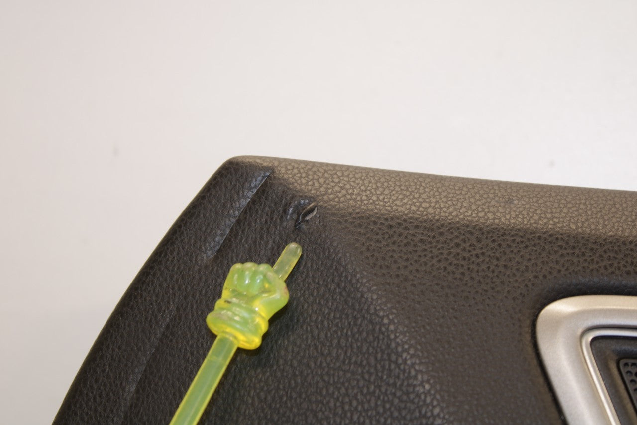 2018-19 Volkswagen Atlas S Front Right Door Trim Panel 3CN867012EHSG OEM *ReaD* - Alshned Auto Parts