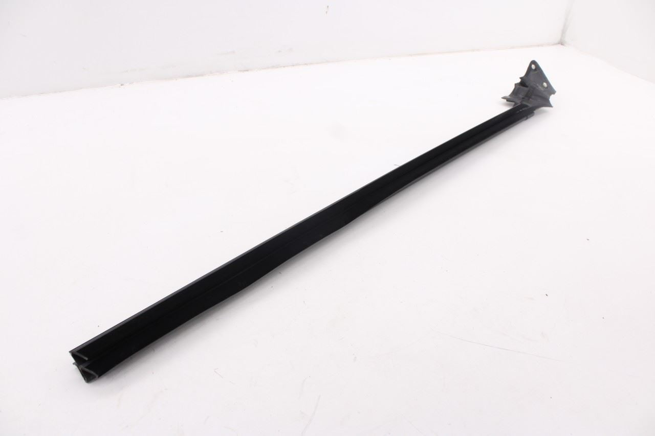 2015-23 Ford Mustang GT Front Right Side Door Outer and Inner Belt Weatherstrip3