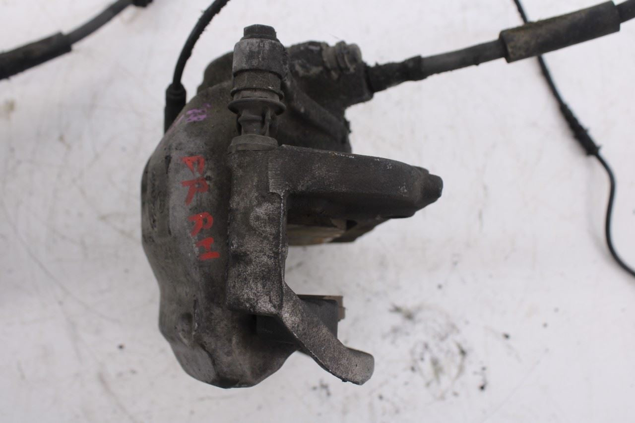 2015-2023 Mercedes-Benz C300 4Matic Front RH and LH Disc Brake Caliper Set of 210