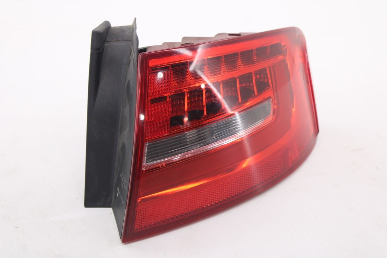 2013-2016 Audi S4 Premium Plus Rear Right Side Tail Light Lamp 8K5-945-096-AD2
