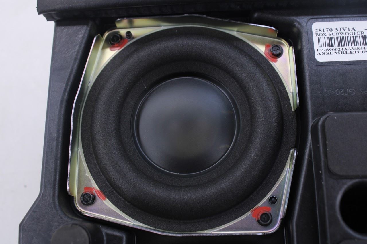 2014-2020 Infiniti QX60 Bose Rear Subwoofer Audio Speaker Box 28170-3JV1A OEM14