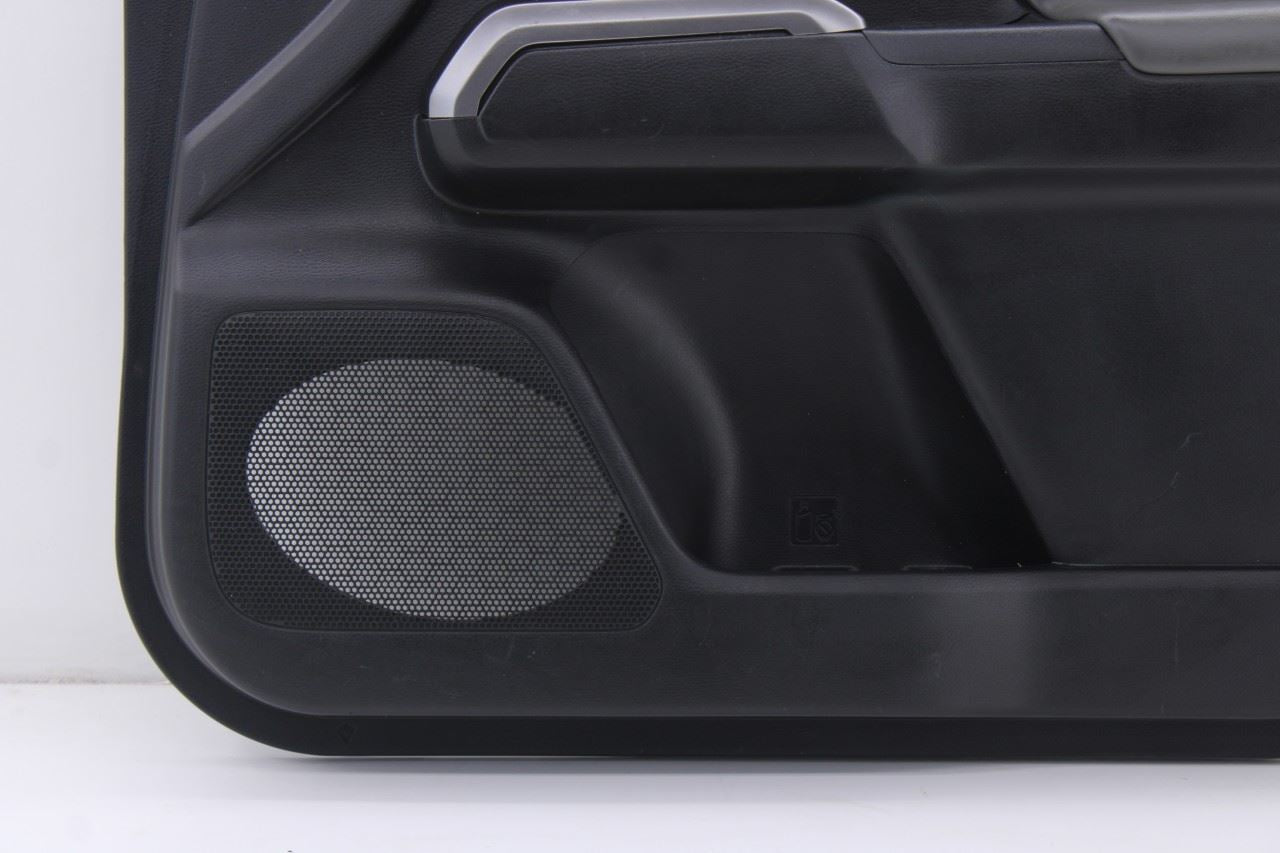 2019-2023 Toyota Tacoma SR5 Front Right Side Door Trim Panel 67610-04451-C4 OEM4