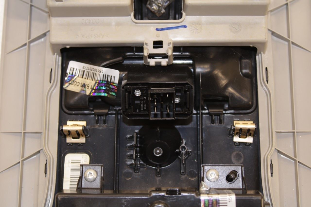2011-2018 RAM 1500 Big Horn Roof Overhead Console Dome Light Lamp 68105822AB OEM - Alshned Auto Parts