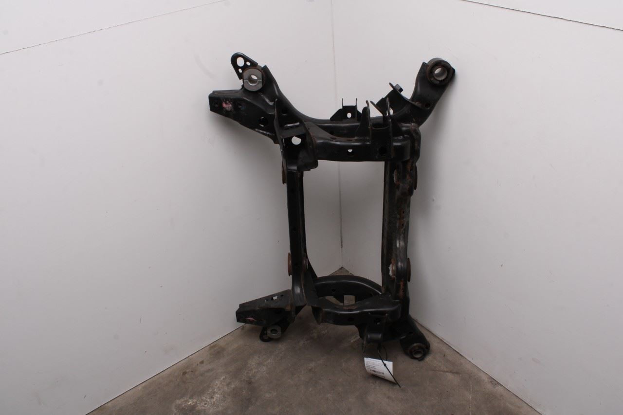 2018-26 Ford Mustang GT 5.0L RWD Rear Crossmember Subframe 6-MT JR3Z-5035-L OEM4