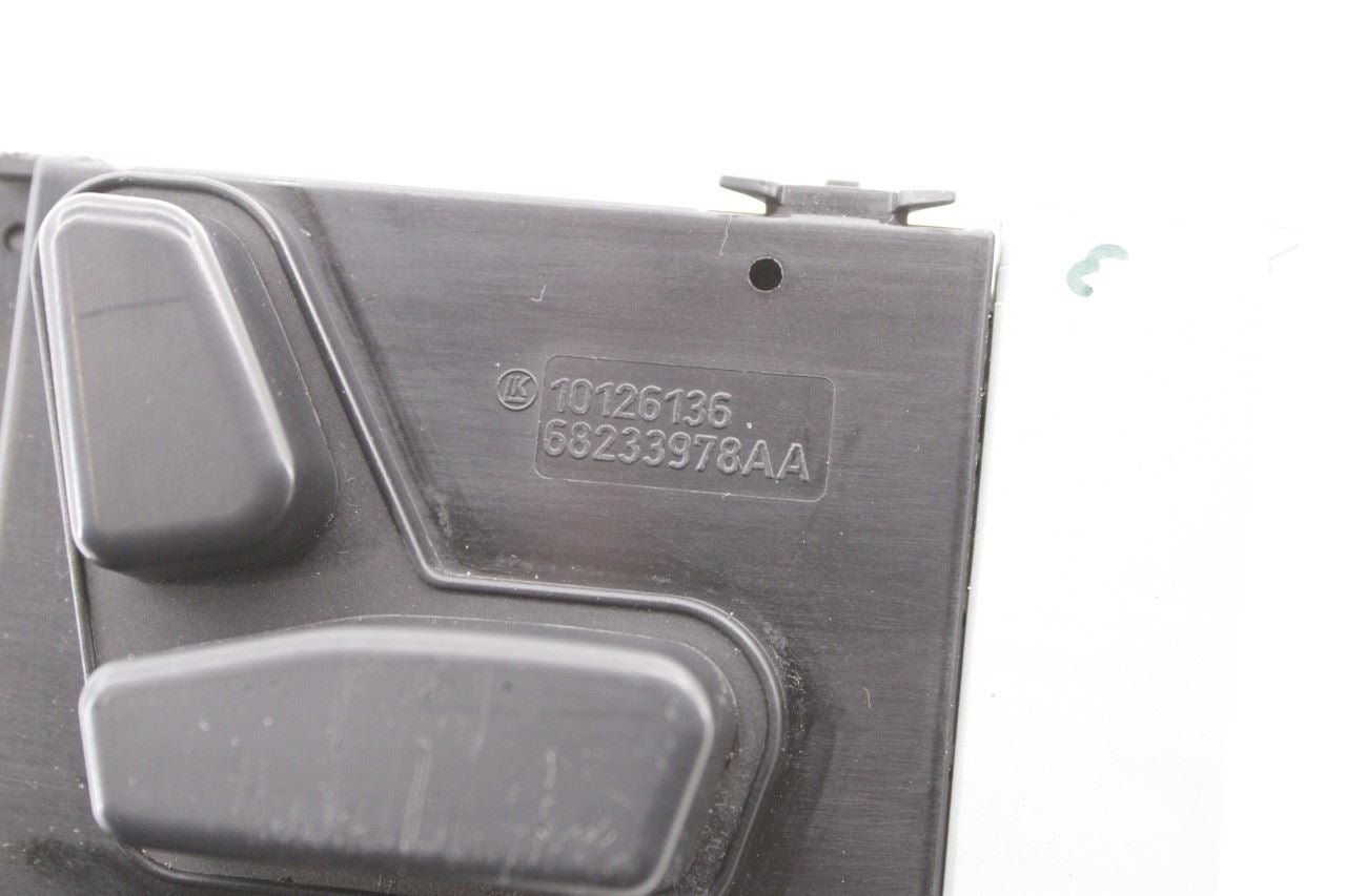 17-22 Chrysler Pacifica Limited Front Right Power Seat Switch 68233978AA *ReaD* - Alshned Auto Parts