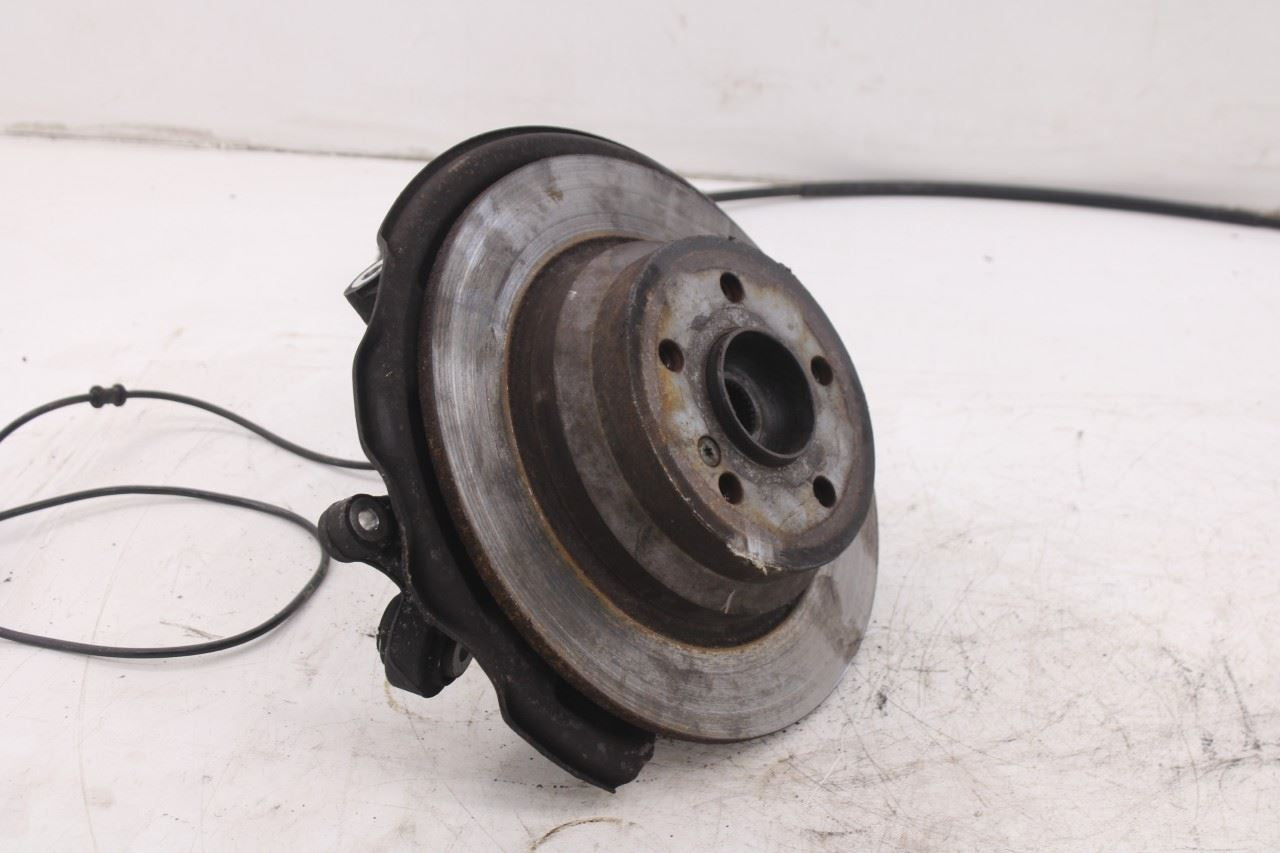 2003-2006 Mercedes-Benz E500 Rear Right Side Spindle Knuckle Hub 211-350-84-082
