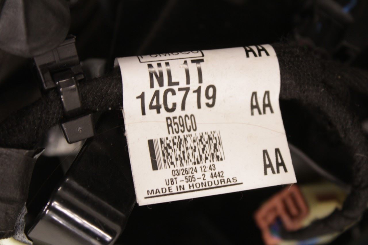 2022-24 Ford Expedition MAX XLT 3.5L Rear Driver Left Side 3rd Row Seat Complete - Alshned Auto Parts