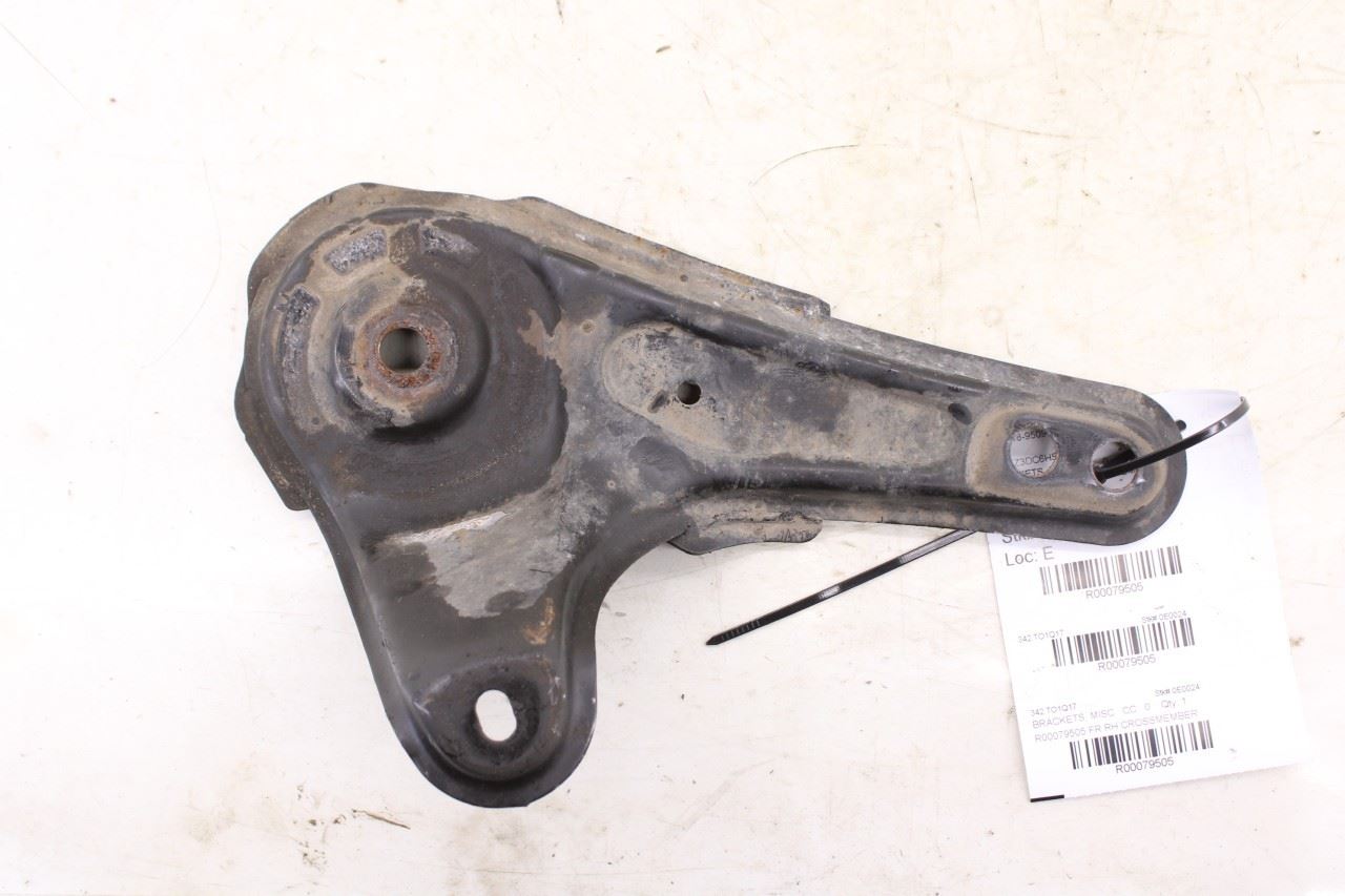 2014-20 Toyota Sienna LE 3.5L Front Passenger Right Side Subframe Brace Bracket - Alshned Auto Parts