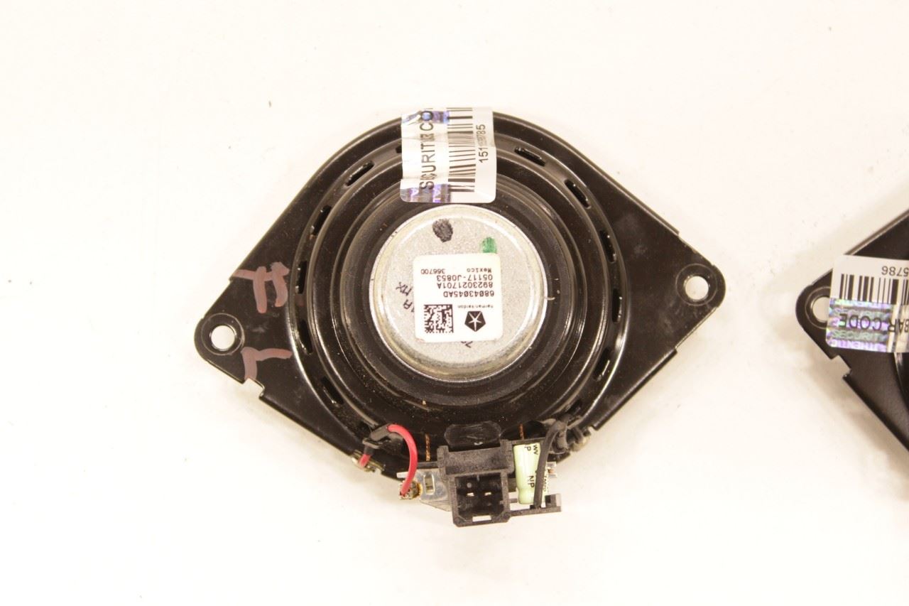 12-22 Jeep Grand Cherokee Front Right and Left Door Audio Speaker Set 68043045AD - Alshned Auto Parts