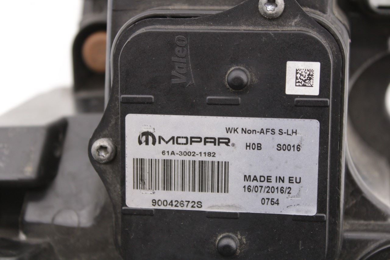 17-18 Jeep Grand Cherokee Overland Front LH Side HID Xenon Headlight Lamp *ReaD* - Alshned Auto Parts