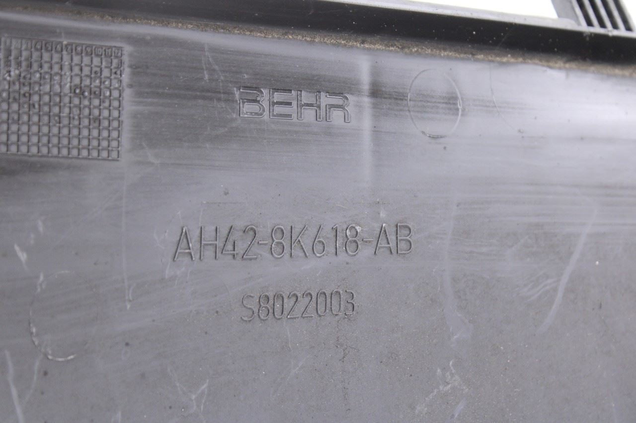 2010-2012 Land Rover Range Rover HSE Radiator Shroud Cover LR011705 OEM6