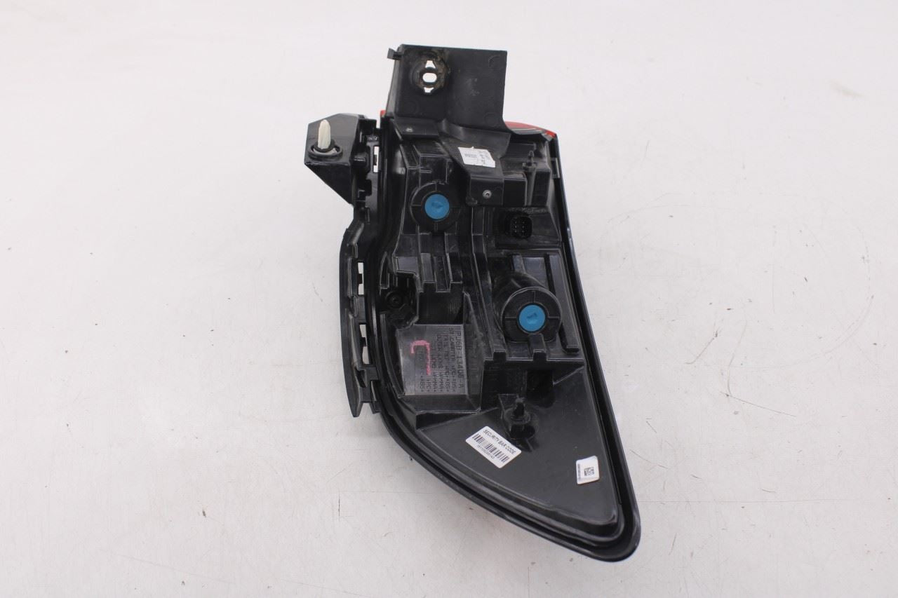 23-26 Ford Escape ST Rear Left Driver Side Tail Light Lamp PJ6B-13405-AC *ReaD* - Alshned Auto Parts