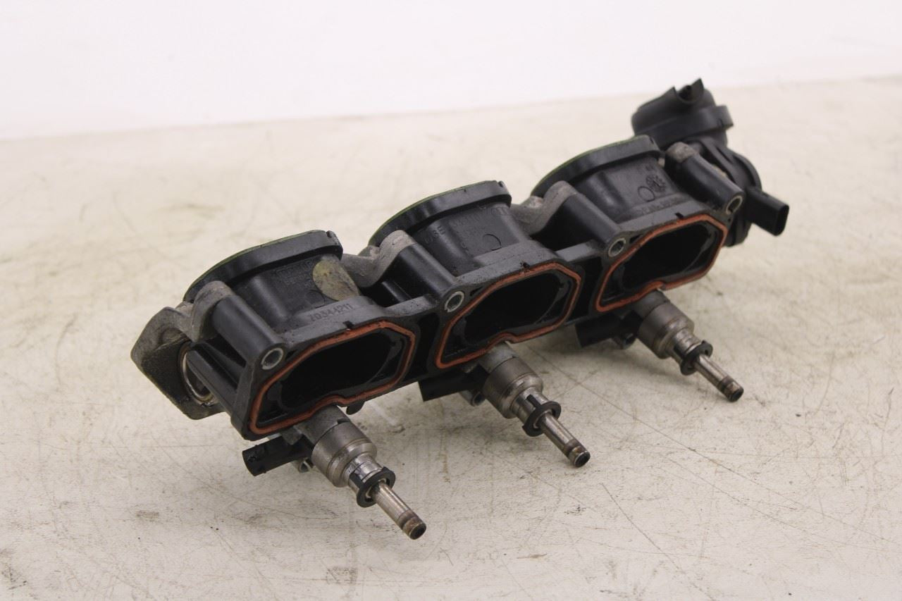 12-15 Audi A7 Premium 3.0L Right Side Engine Lower Intake Manifold w/ Injectors3