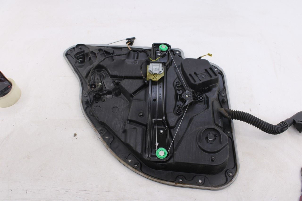 15-21 Mercedes-Benz C300 4Matic RR RH Door Window Regulator w/ Carrier and Motor12