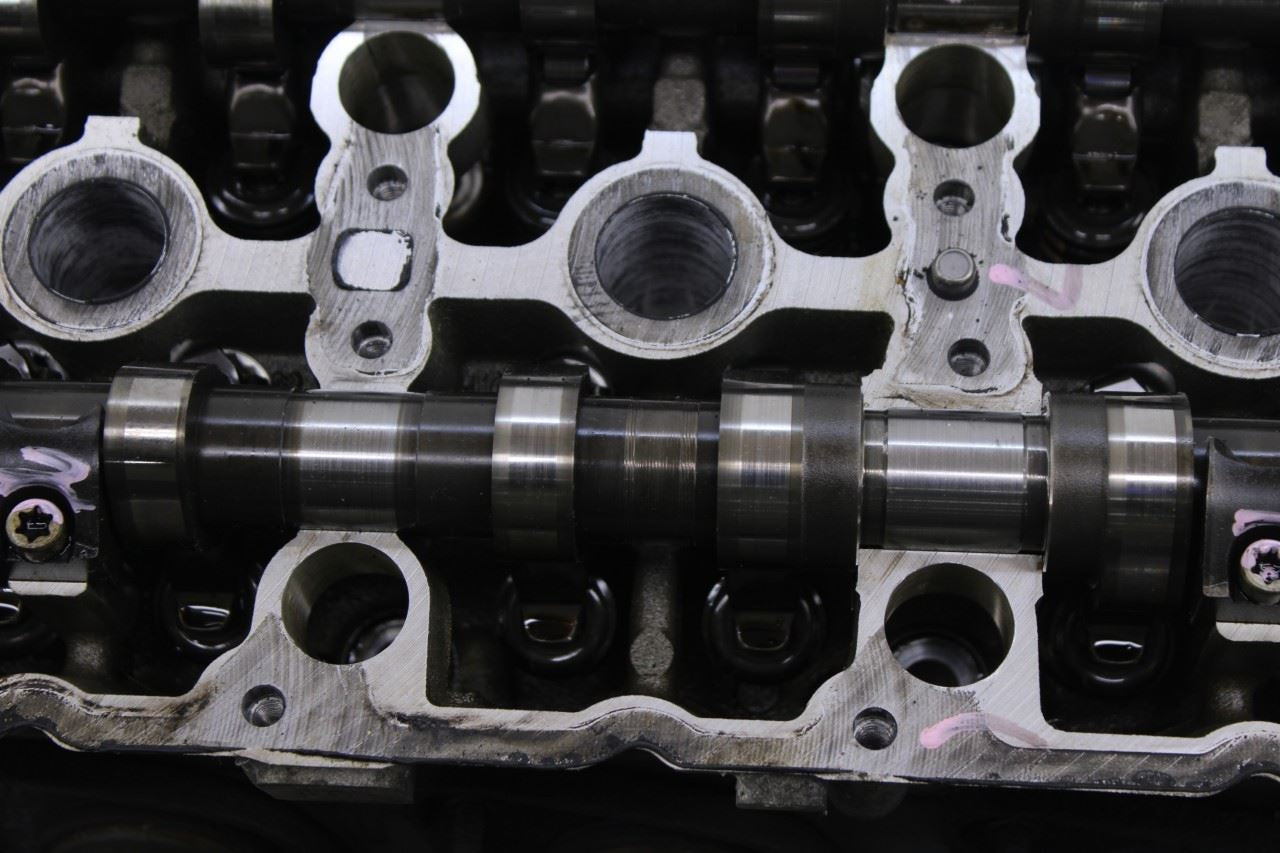06-11 Mercedes-Benz E 350 212 Type Sdn 3.5L Gas Right Engine Cylinder Head Assy14
