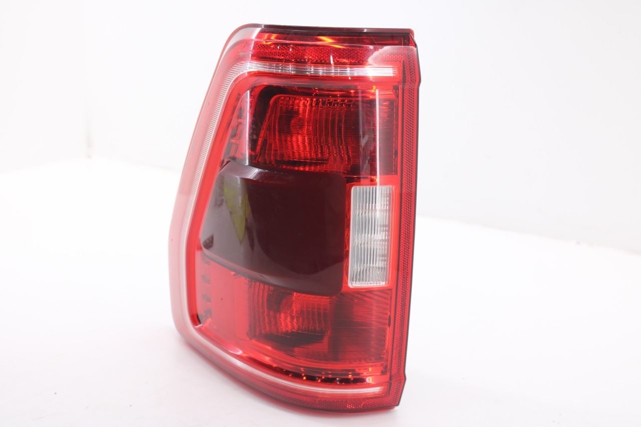 2021-2024 Ford F150 XLT Supercrew Rear Right Side Tail Light Lamp ML3Z-13404-C2