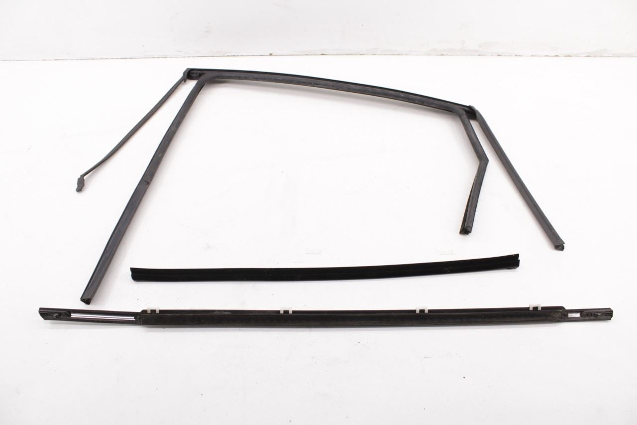 16-18 KIA Sorento EX RR RH Door Run Channel w/ Belt Outer and Inner Weatherstrip - Alshned Auto Parts