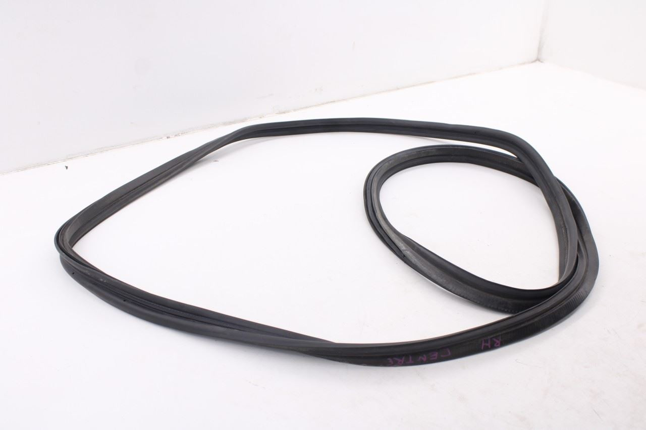 20-25 Mitsubishi Outlander Sport SE Liftgate Tailgate Weatherstrip Seal 5815A1332