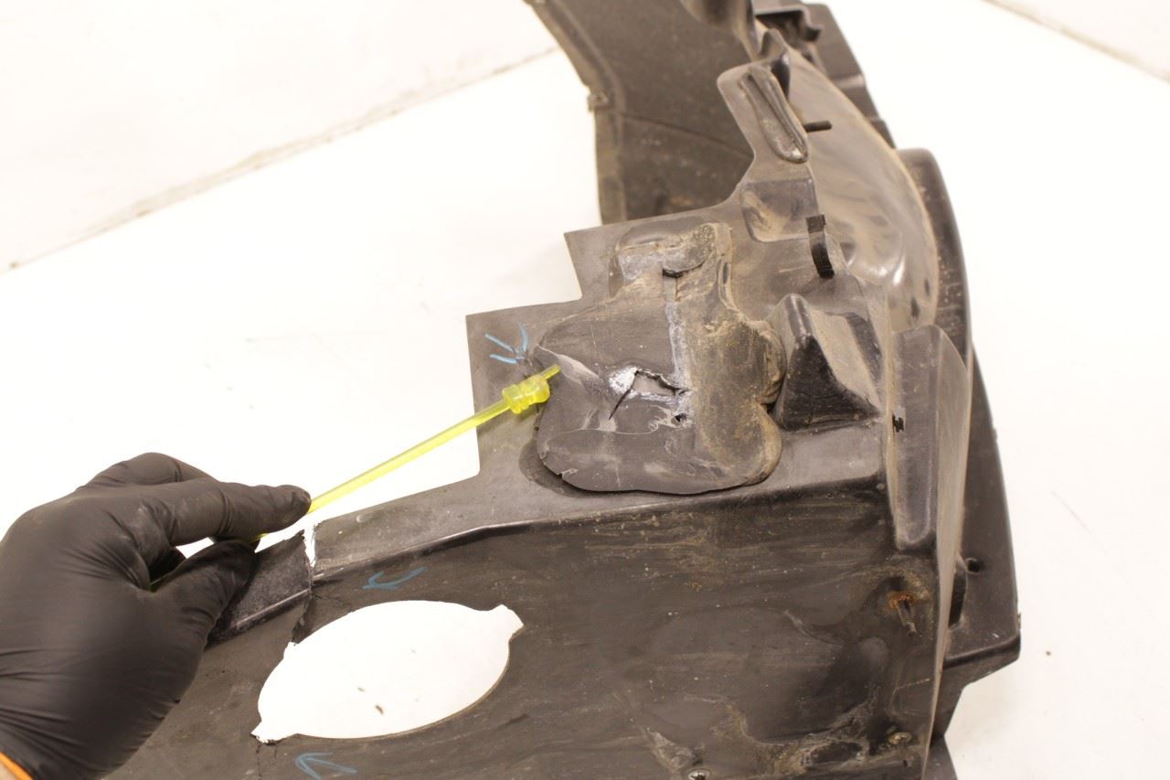 1997-04 Chevrolet Corvette Front LH Side Fender Inner Wheel Arch Housing *ReaD* - Alshned Auto Parts