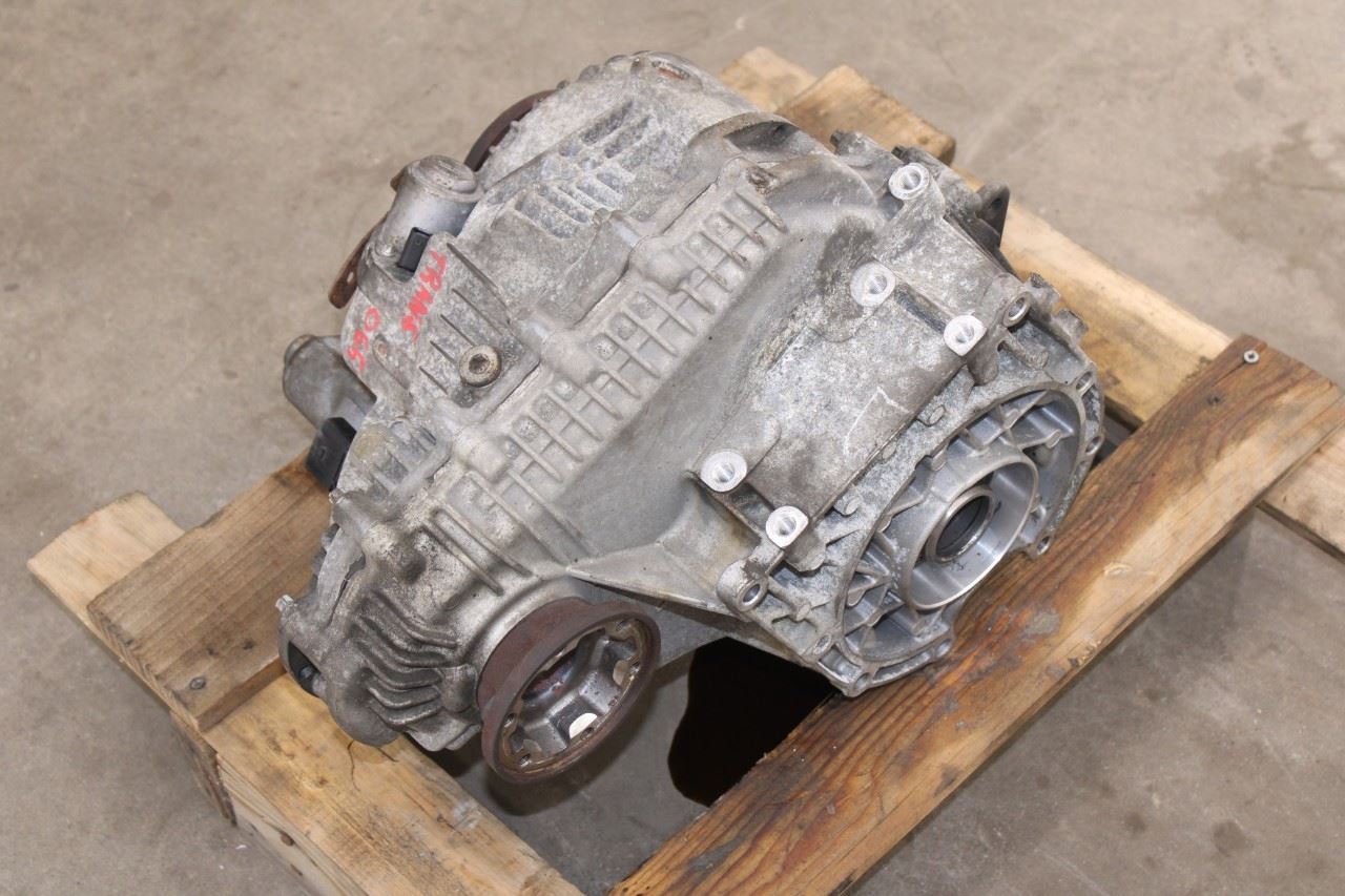 2006-2014 Land Rover Range Rover HSE 4WD Transfer Case LR049160 OEM10