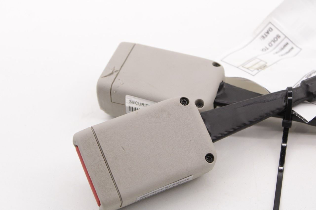 17-19 Chrysler Pacifica Limited Front RH and LH Side Seat Belt Buckle Set *ReaD* - Alshned Auto Parts