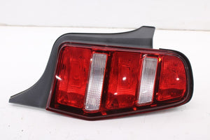 2010-2012 Ford Mustang Conv V6 Rear Right Side Tail Light Lamp AR33-13B504-A OEM