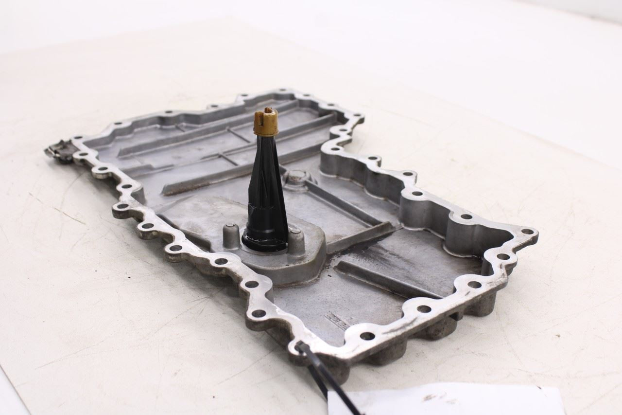 13-15 BMW 750i xDrive 4.4L Twin Turbo AWD Engine Motor Lower Oil Pan with Sensor0