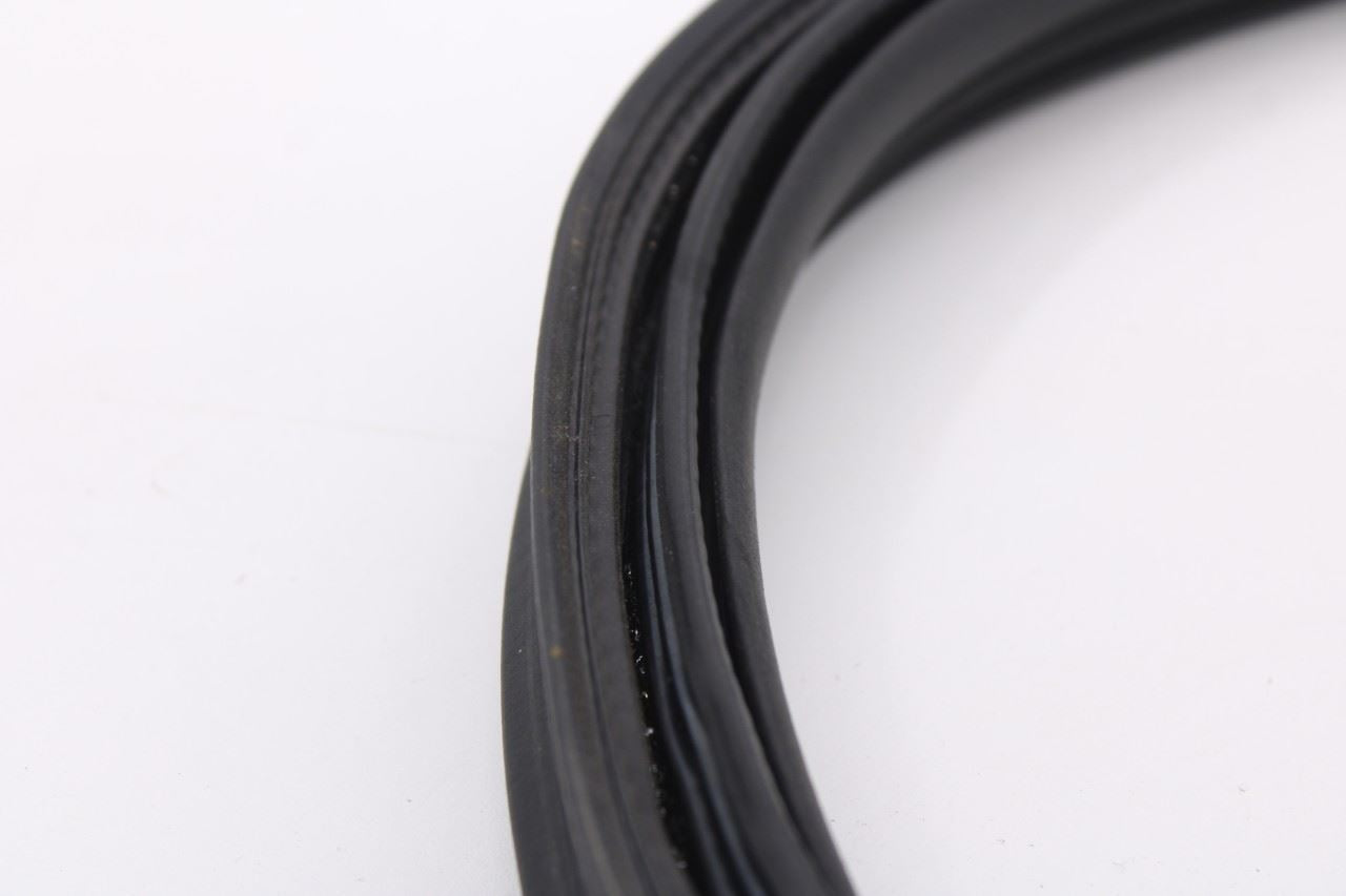 2020-26 Ford Explorer Interceptor Liftgate Tailgate Back Door Weatherstrip Seal4