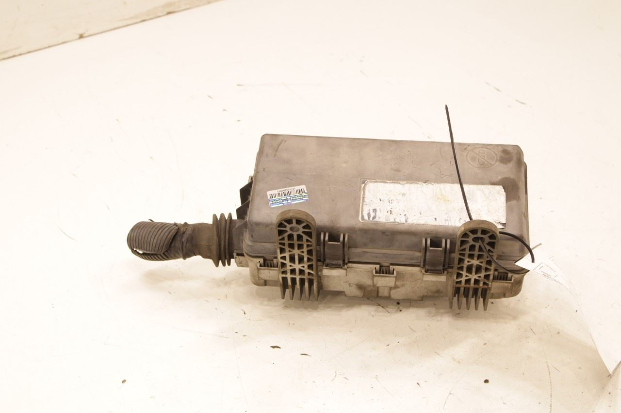 2012-2020 Isuzu NPR HD Fuse Relay Box 8-98113-687-0 OEM - Alshned Auto Parts