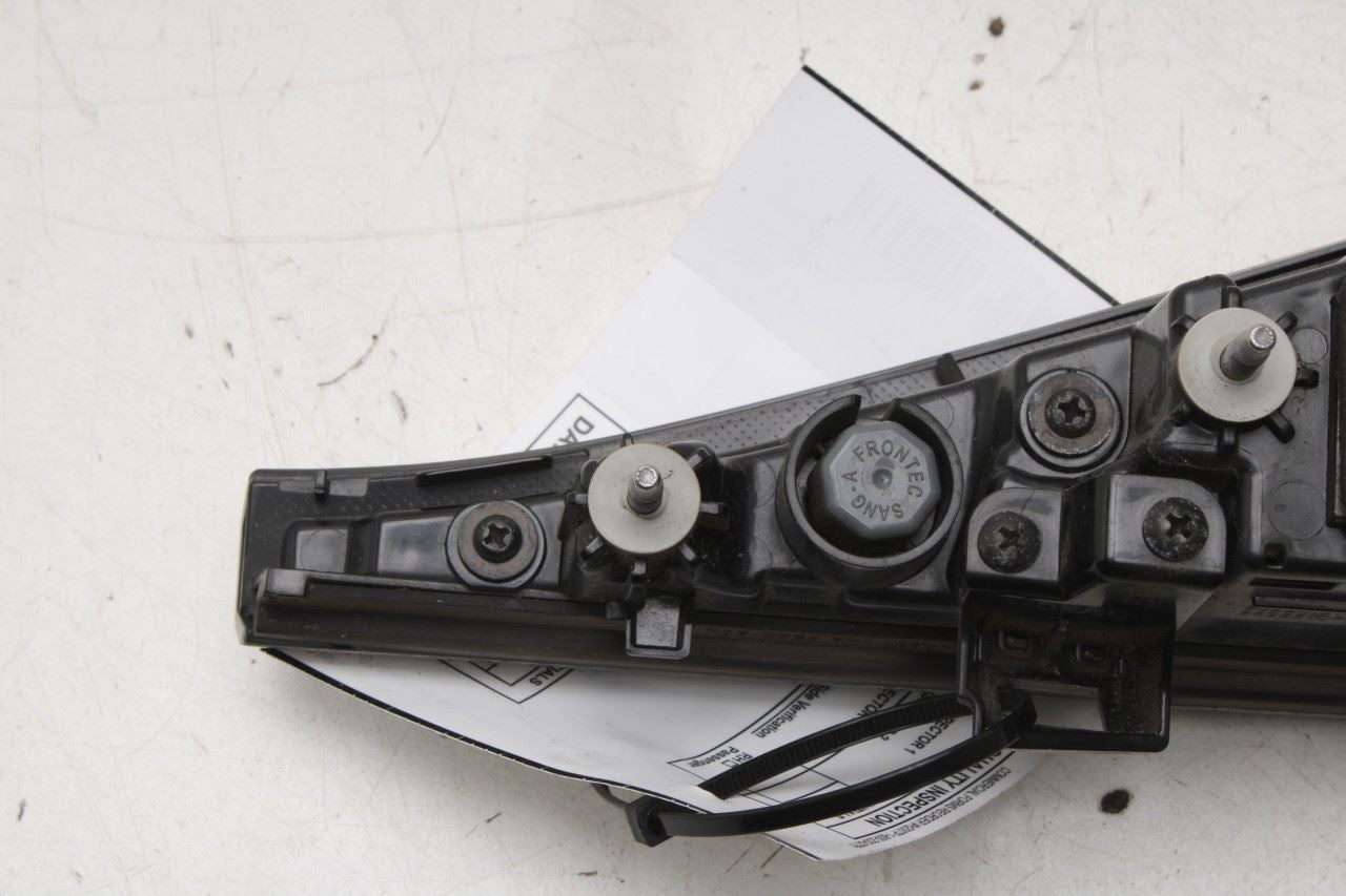 2023-2025 Kia Sportage Hybrid EX Rear Right Side Tail Light Lamp 92404-P1000 OEM - Alshned Auto Parts