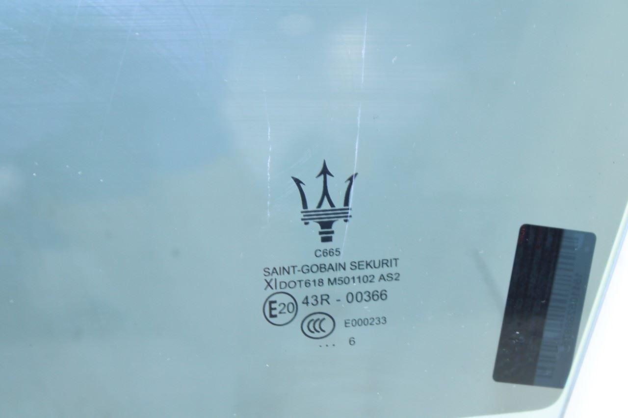 2017 Maserati Ghibli Front Left Driver Side Door Window Glass 670038128 OEM - Alshned Auto Parts