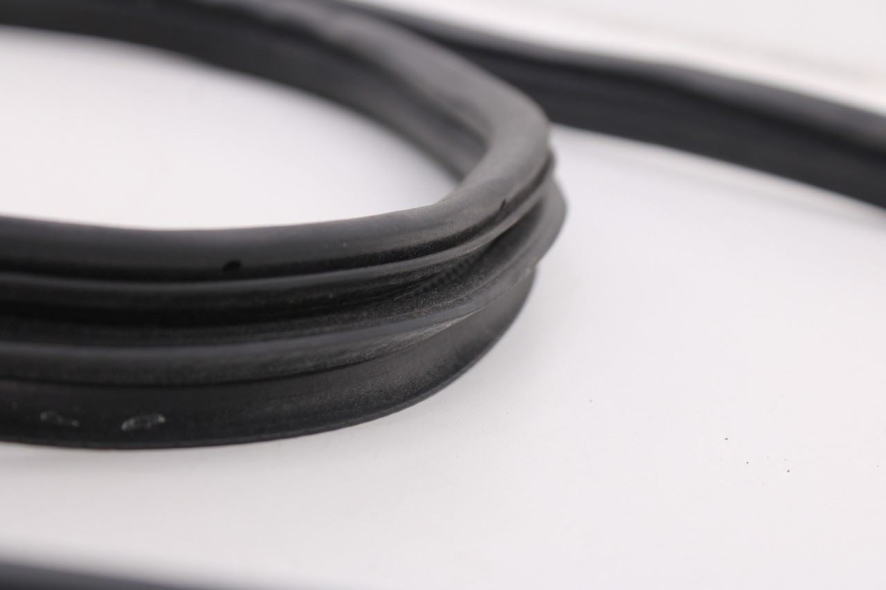 2011-25 Mitsubishi Outlander Sport SE Front Left Side Door Weatherstrip On Body4
