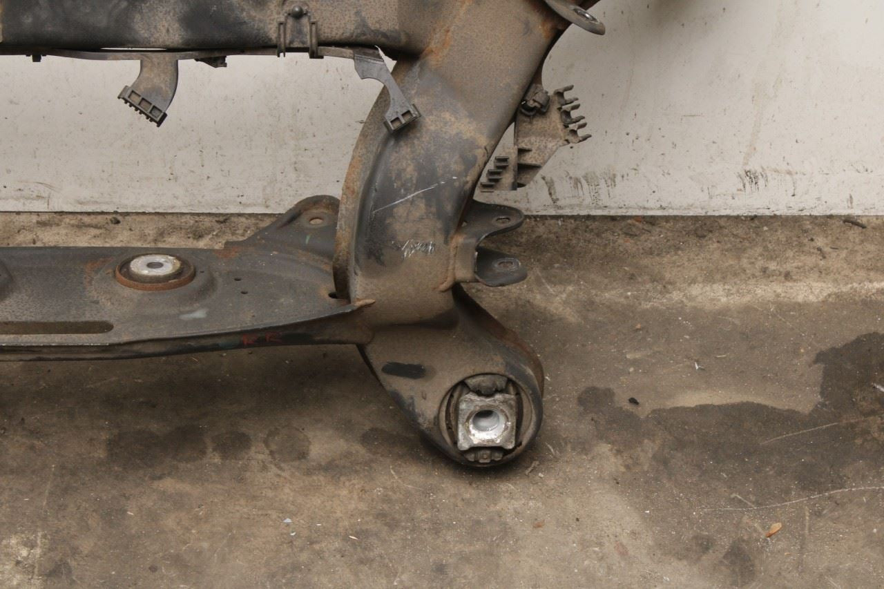 2006-2009 Mercedes-Benz CLK 350 RWD Rear Crossmember Subframe 2033505808 OEM - Alshned Auto Parts
