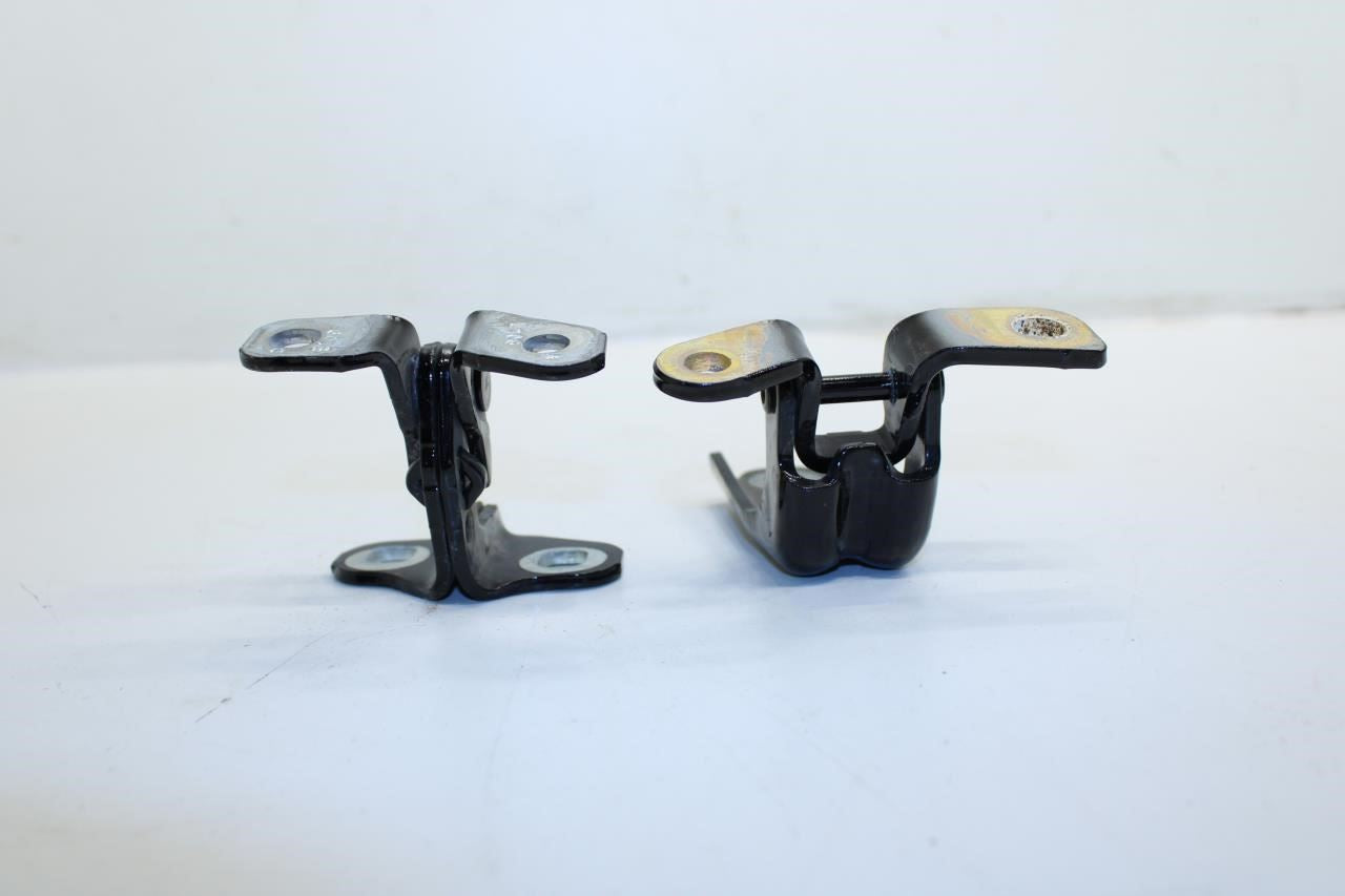 2018-2024 GMC Terrain Denali Rear Left Door Hinge Upper and Lower 13590931 OEM - Alshned Auto Parts