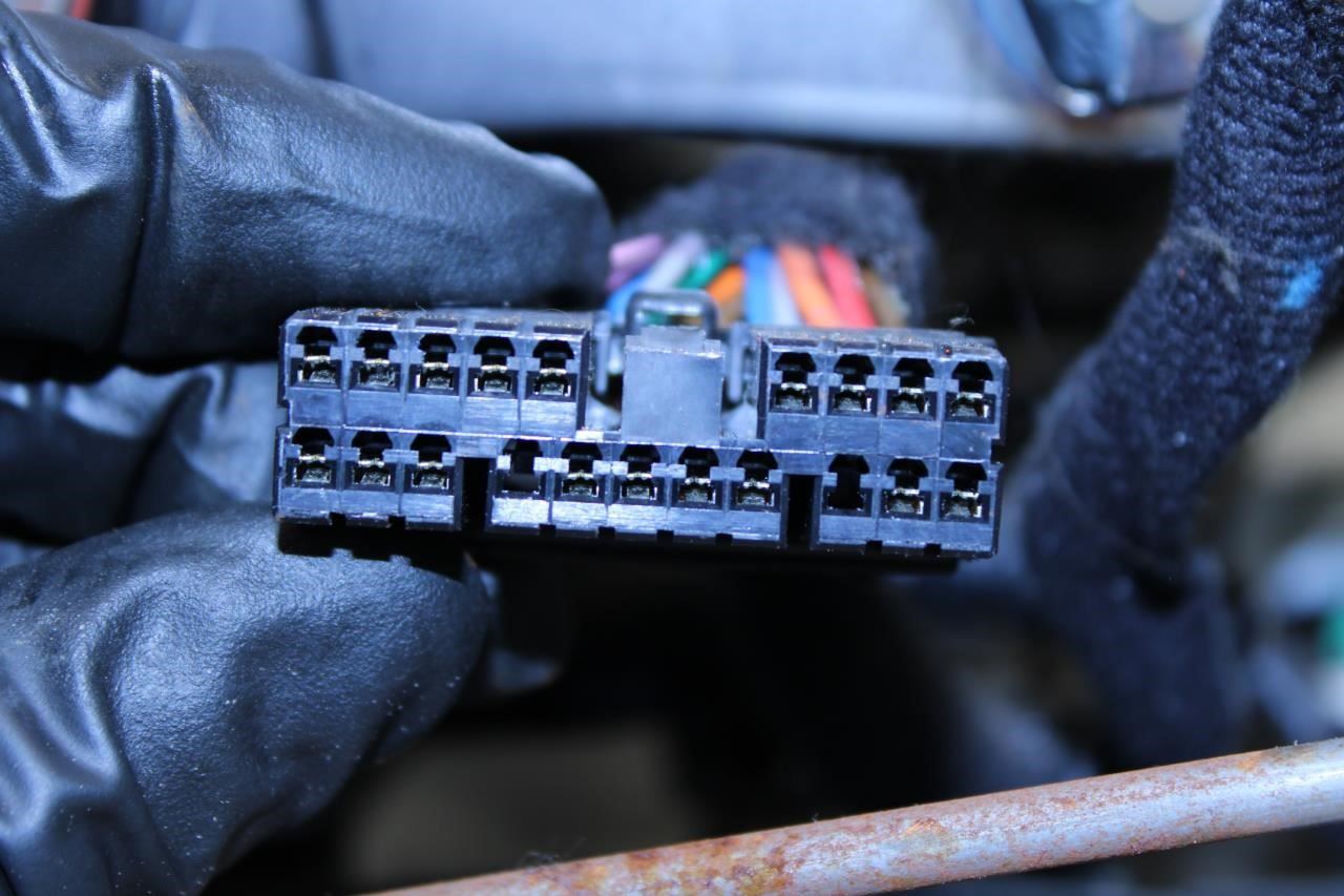 19-20 Hyundai Santa Fe Front LH Seat Lower Track Frame w/ Motors 88500-S2080 OEM - Alshned Auto Parts